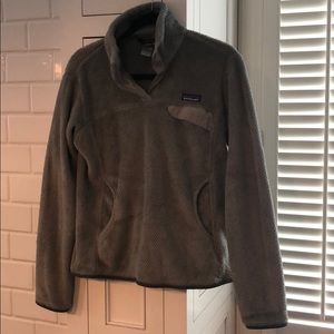 Patagonia women’s pullover size M grey